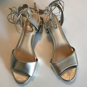 Sam Edelman Circus Isabel Silver low heel wrap 8.5